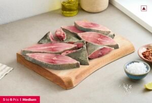 Black Pomfret Medium Curry Cut With Head 400 g (5-6 pcs) - Fresh, Never Frozen