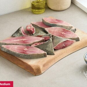 Black Pomfret Medium Curry Cut With Head 400 g (5-6 pcs) - Fresh, Never Frozen